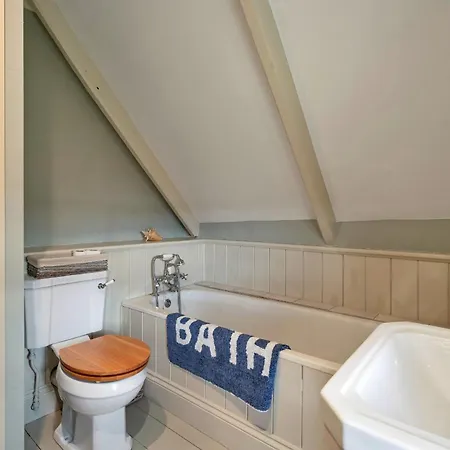 Finest Retreats - St Eval School House * Saint Ervan